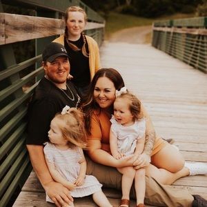 Meet your Posher, Chanelle